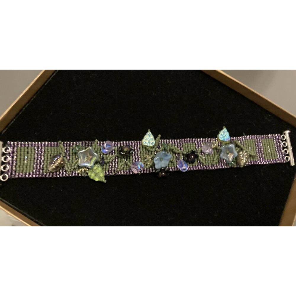 Stunning Hand Made Beaded Bracelet Purple Iridescent Leaves Flowers